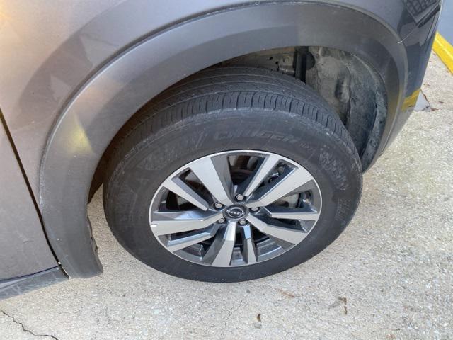 2025 Nissan Pathfinder SL FWD