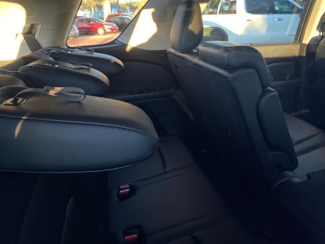 2025 Nissan Pathfinder SL FWD
