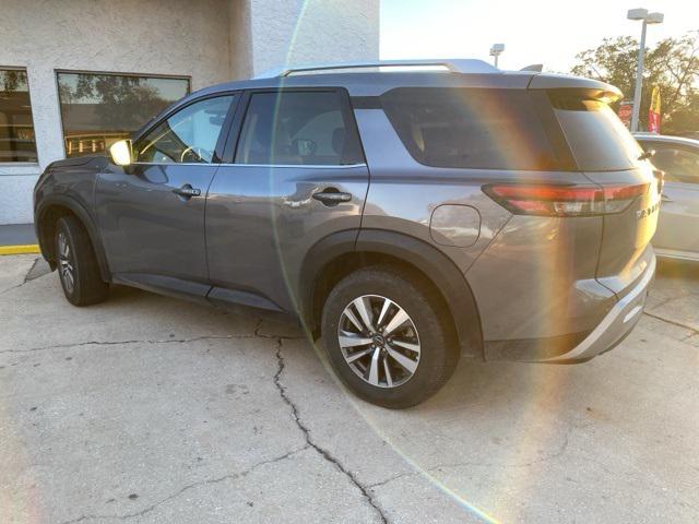 2025 Nissan Pathfinder SL FWD