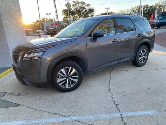 2025 Nissan Pathfinder SL FWD