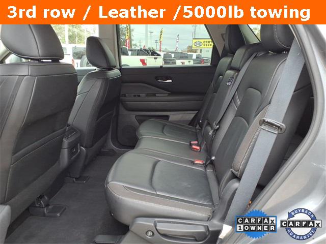 2025 Nissan Pathfinder SL FWD