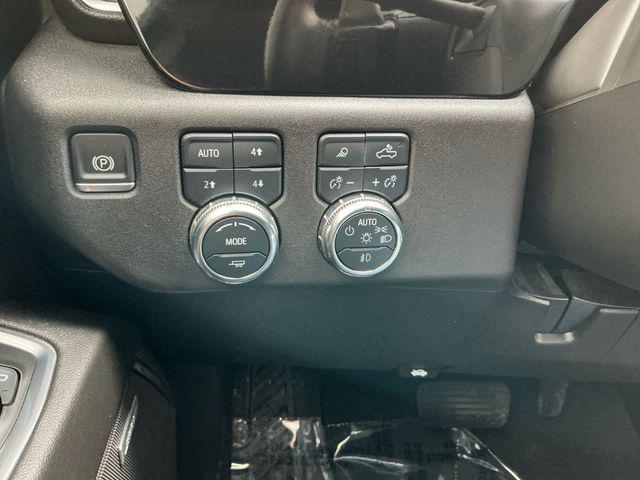 2024 GMC Sierra 1500 4WD Crew Cab Short Box Elevation with 3SB