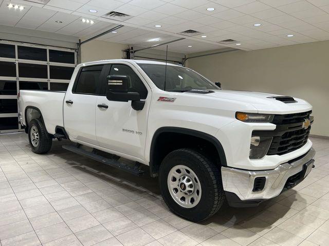 2024 Chevrolet Silverado 3500HD 4WD Crew Cab Long Bed Work Truck