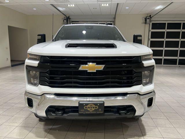 2024 Chevrolet Silverado 3500HD 4WD Crew Cab Long Bed Work Truck
