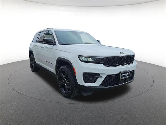 2023 Jeep Grand Cherokee Altitude 4x4 2023 Jeep Grand Cherokee Altitude 4x4