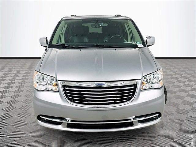 2015 Chrysler Town and Country Touring-L