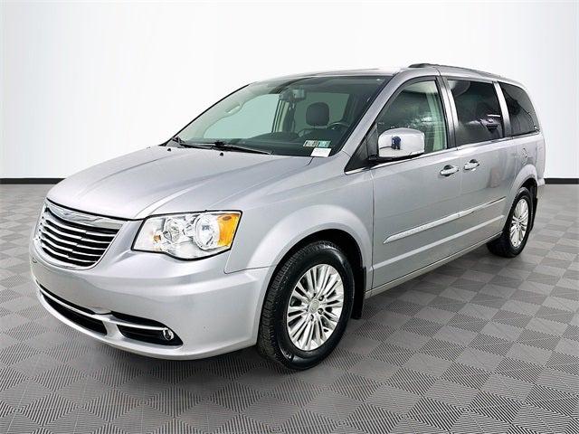 2015 Chrysler Town and Country Touring-L
