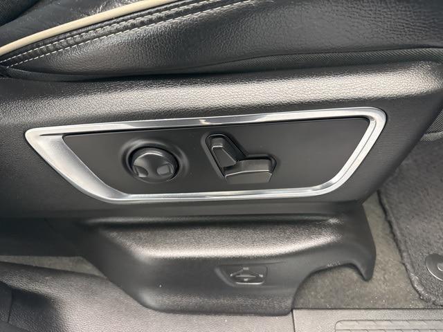 2024 Ram 1500 Laramie Crew Cab 4x4 5'7" Box