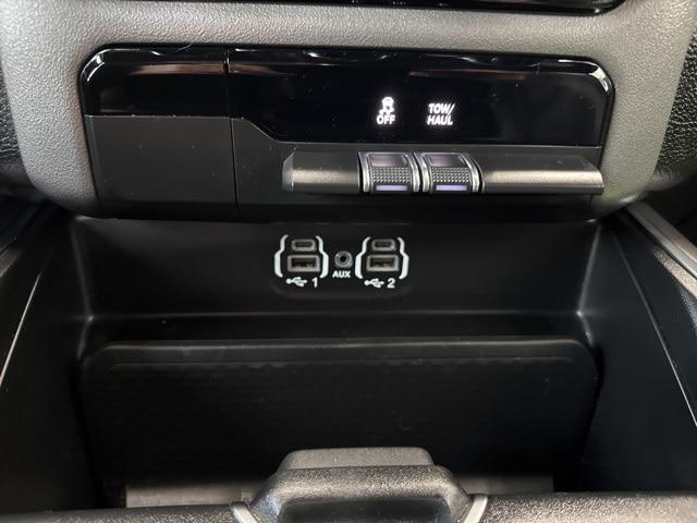 2024 Ram 1500 Laramie Crew Cab 4x4 5'7" Box