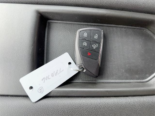 2024 GMC Sierra 1500 4WD Crew Cab Short Box Elevation with 3VL