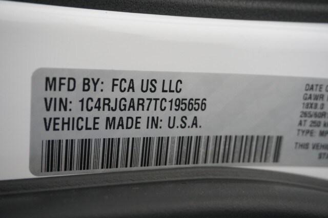2026 Jeep Grand Cherokee Altitude 4x2