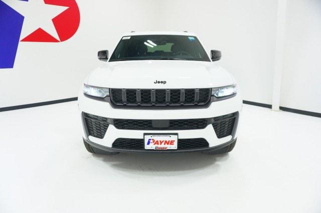 2026 Jeep Grand Cherokee Altitude 4x2