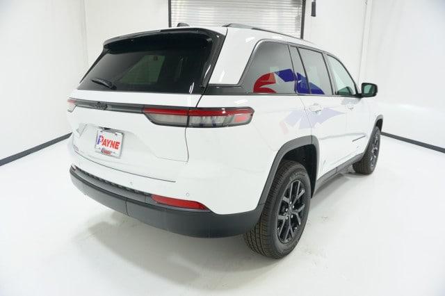 2026 Jeep Grand Cherokee Altitude 4x2