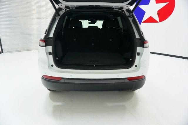 2026 Jeep Grand Cherokee Altitude 4x2