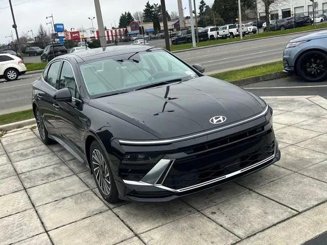 2026 Hyundai Sonata Hybrid SEL