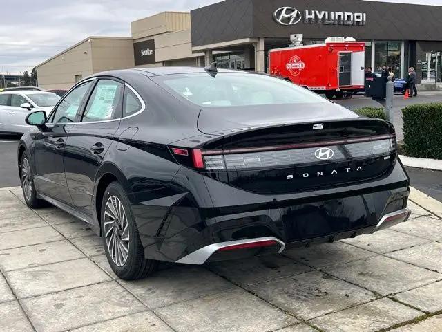 2026 Hyundai Sonata Hybrid SEL