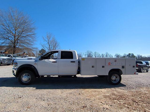 2026 RAM 5500 Chassis RAM 5500 TRADESMAN CHASSIS CREW CAB 4X4 84 CA
