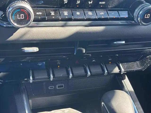 2026 GMC Canyon Elevation, RWD