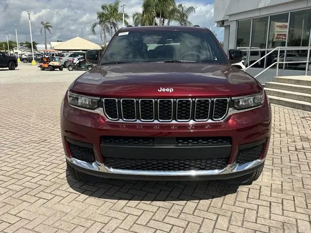2026 Jeep Grand Cherokee L Laredo 4x2