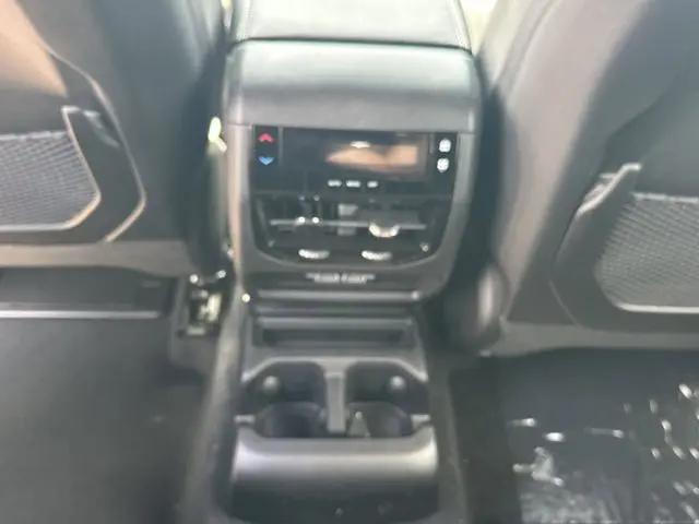 2026 Jeep Grand Cherokee L Laredo 4x2