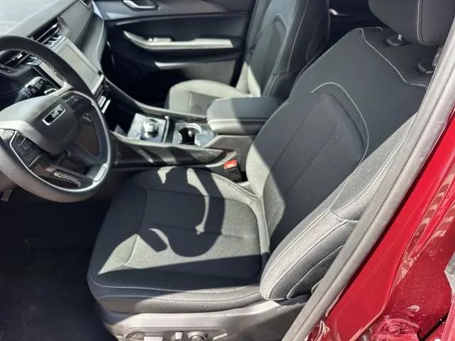 2026 Jeep Grand Cherokee L Laredo 4x2