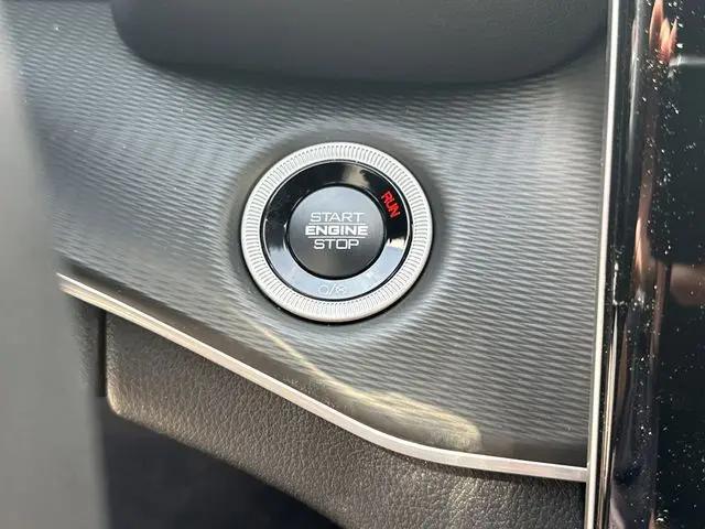 2026 Jeep Grand Cherokee L Laredo 4x2