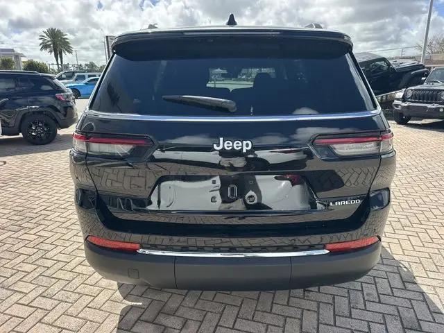 2026 Jeep Grand Cherokee L Laredo 4x2