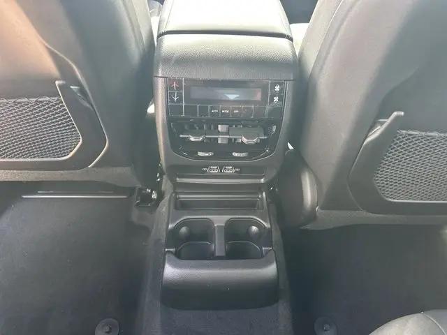 2026 Jeep Grand Cherokee L Laredo 4x2