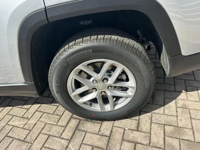 2026 Jeep Grand Cherokee L Altitude 4x2