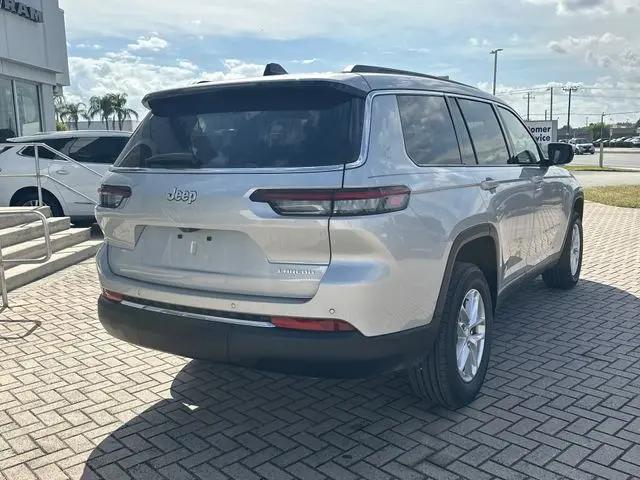 2026 Jeep Grand Cherokee L Laredo 4x2