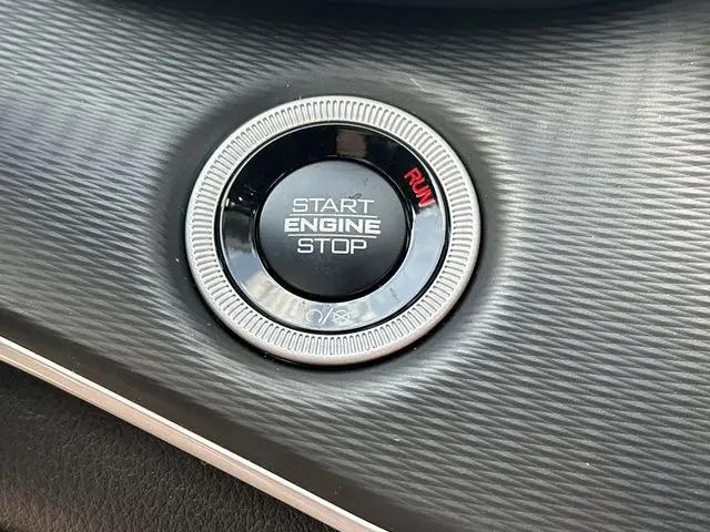 2026 Jeep Grand Cherokee L Laredo 4x2