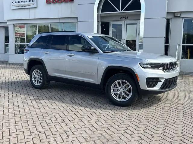 2026 Jeep Grand Cherokee Altitude 4x2