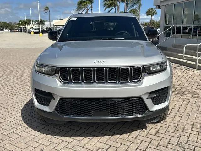 2026 Jeep Grand Cherokee Altitude 4x2
