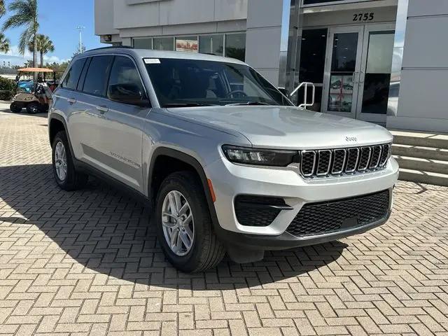 2026 Jeep Grand Cherokee Altitude 4x2