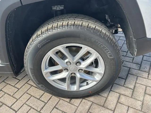 2026 Jeep Grand Cherokee Altitude 4x2