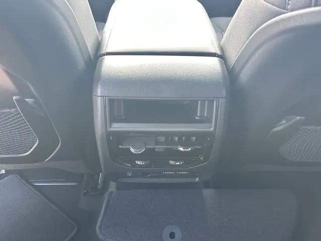 2026 Jeep Grand Cherokee Altitude 4x2