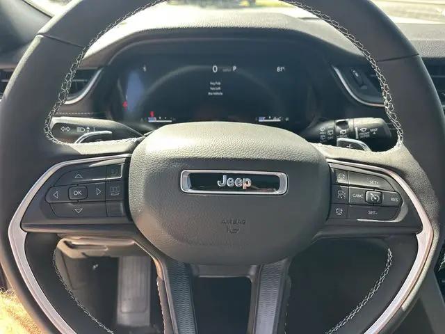 2026 Jeep Grand Cherokee Altitude 4x2