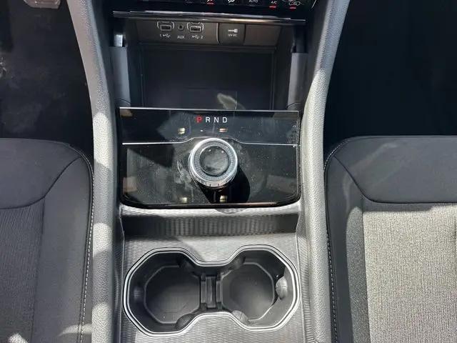 2026 Jeep Grand Cherokee Altitude 4x2