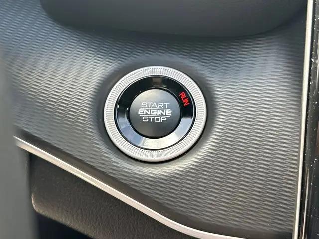 2026 Jeep Grand Cherokee Altitude 4x2