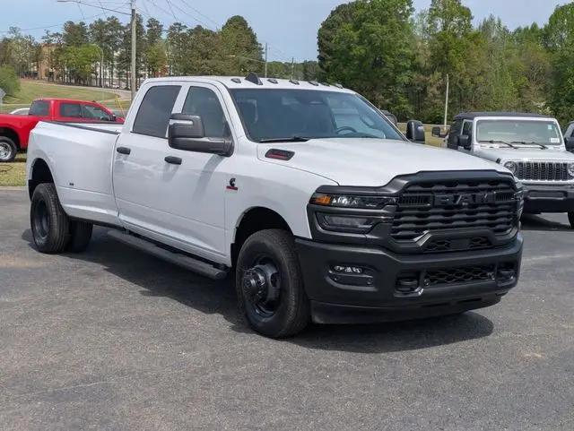 2026 Ram 3500 Tradesman Crew Cab 4x2 8' Box