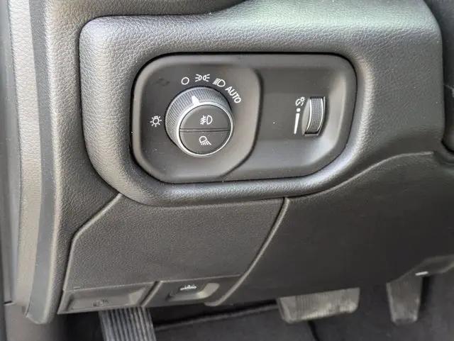 2026 Ram 3500 Tradesman Crew Cab 4x2 8' Box