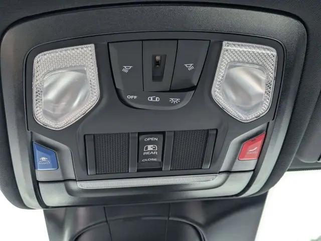 2026 Ram 3500 Tradesman Crew Cab 4x2 8' Box