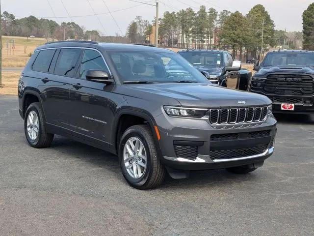 2026 Jeep Grand Cherokee L Laredo 4x2