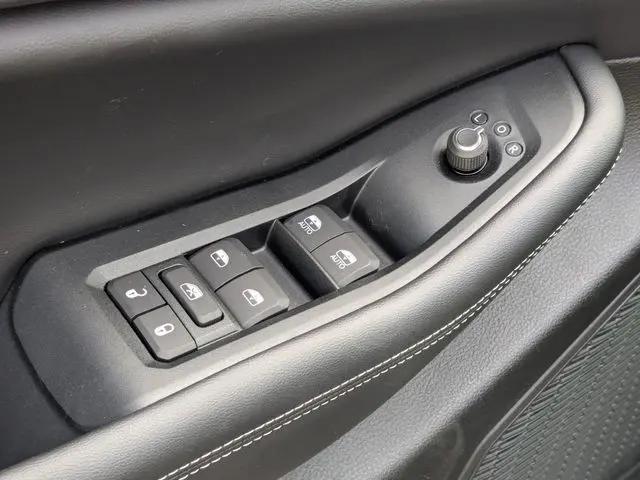 2026 Jeep Grand Cherokee L Laredo 4x2