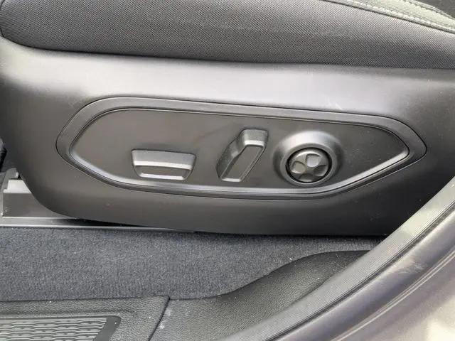 2026 Jeep Grand Cherokee L Laredo 4x2