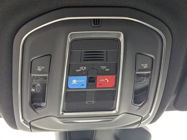 2026 Jeep Grand Cherokee L Laredo 4x2