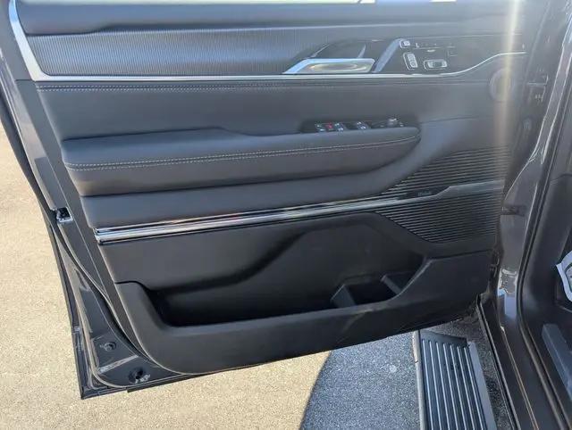 2026 Jeep Grand Wagoneer Summit Obsidian 4x4