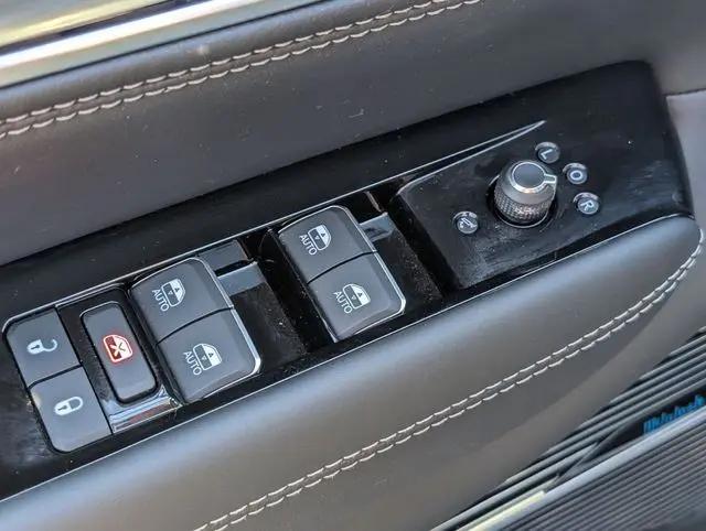2026 Jeep Grand Wagoneer Summit Obsidian 4x4