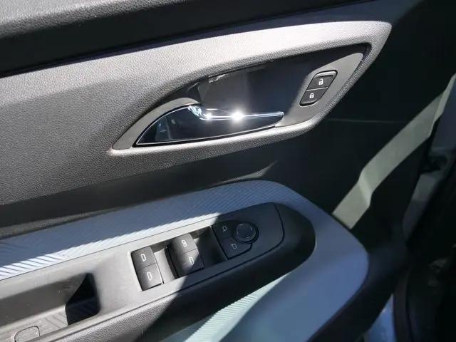 2027 Chevrolet Bolt RS FWD