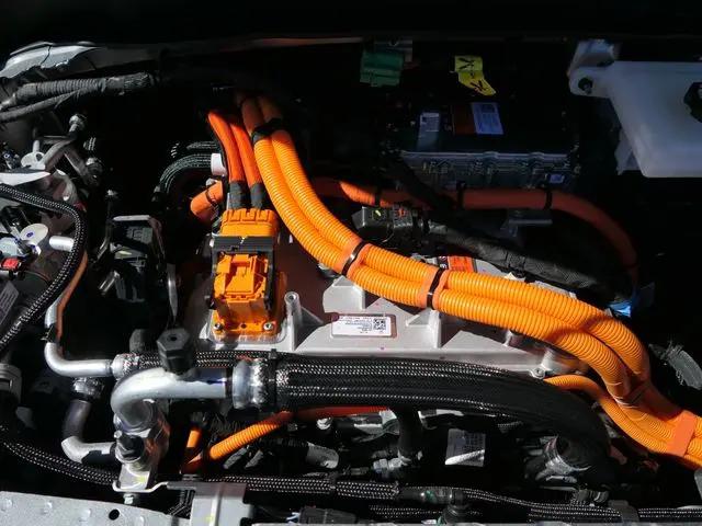2027 Chevrolet Bolt RS FWD